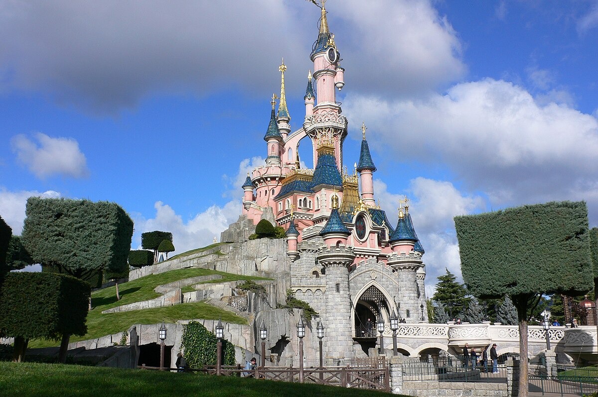 1200px-Sleeping_Beauty_Castle,_D